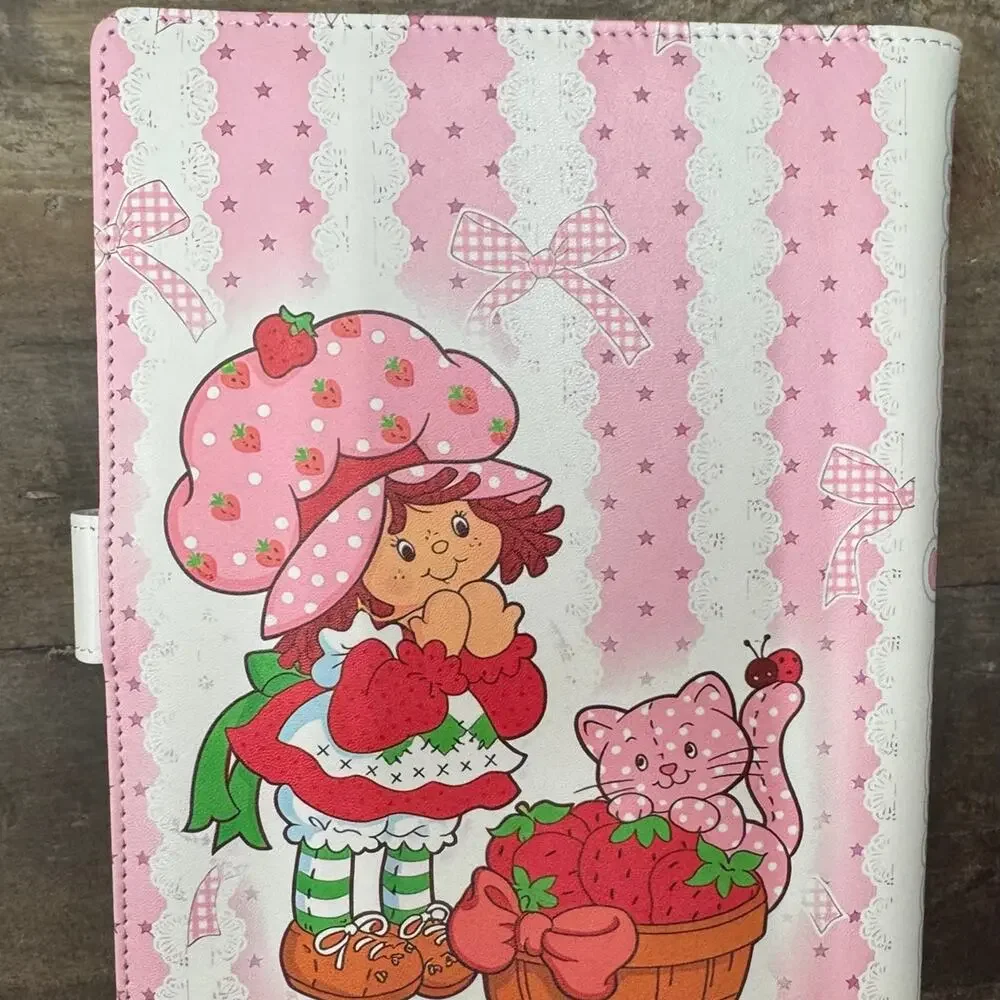 Strawberry Shortcake ring binder